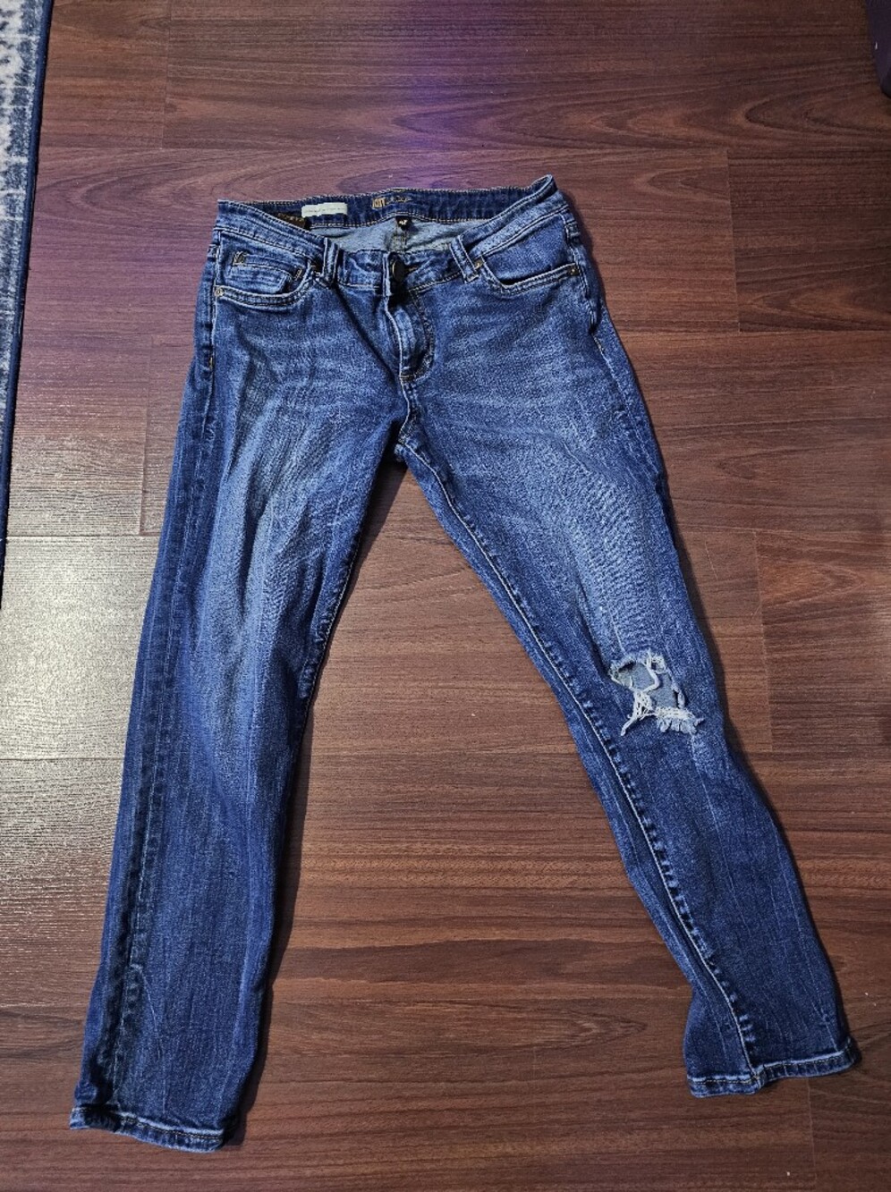 Kut from the Kloth Women’s Straight Leg Distressed Blue Jeans
